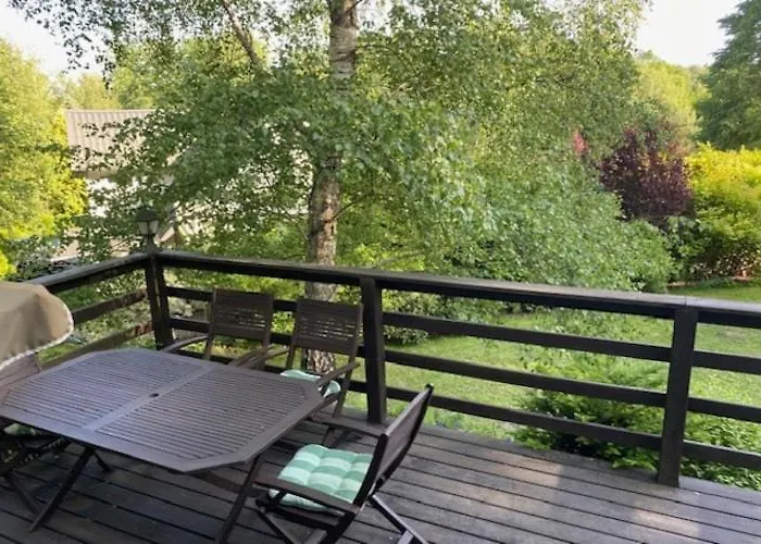 Casa de Férias Lakeside With Private Garden Koleczkowo