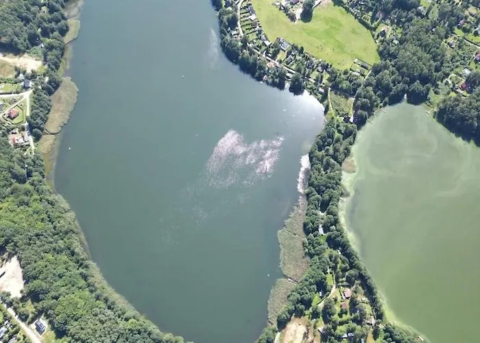 Lakeside With Private Garden Casa de Férias Koleczkowo